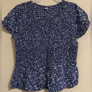 Old Navy Blouse Sz Large Blue Floral Smocked Flutter Sleeve Peplum Hem Boho Top